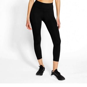 Nike One Mid rise Tight Fit Crop Length